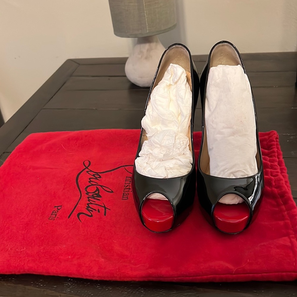 Authentic Christian louboutin prive patent red sole pumps